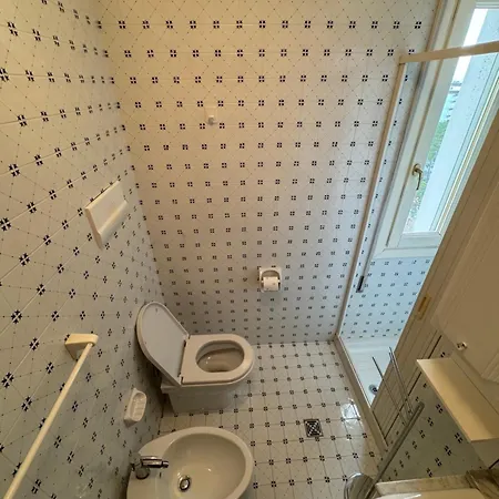 With Stunning Sea View - Wi-fi, Free Parking, Large Terrace And Comfort Appartamento