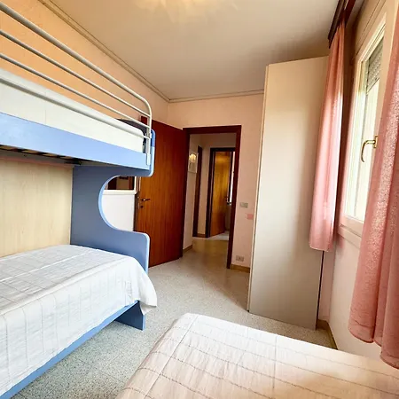 Apartment With Stunning Sea View - Wi-fi, Free Parking, Large Terrace And Comfort *