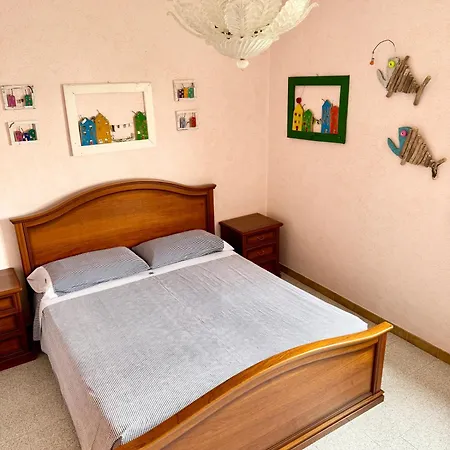 With Stunning Sea View - Wi-fi, Free Parking, Large Terrace And Comfort Apartment