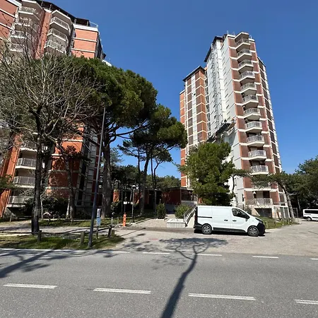 Apartment With Stunning Sea View - Wi-fi, Free Parking, Large Terrace And Comfort *