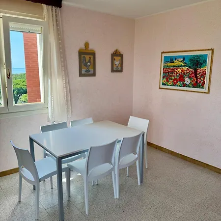 With Stunning Sea View - Wi-fi, Free Parking, Large Terrace And Comfort Lignano Sabbiadoro